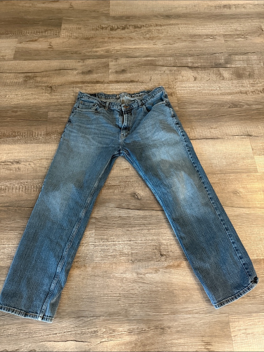 Signature by Levi Strauss Men's Medium Blue Relaxed Jeans